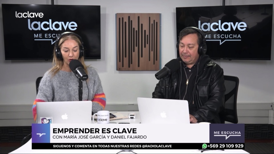 Estudio del programa Emprender es Clave de Radio La Clave